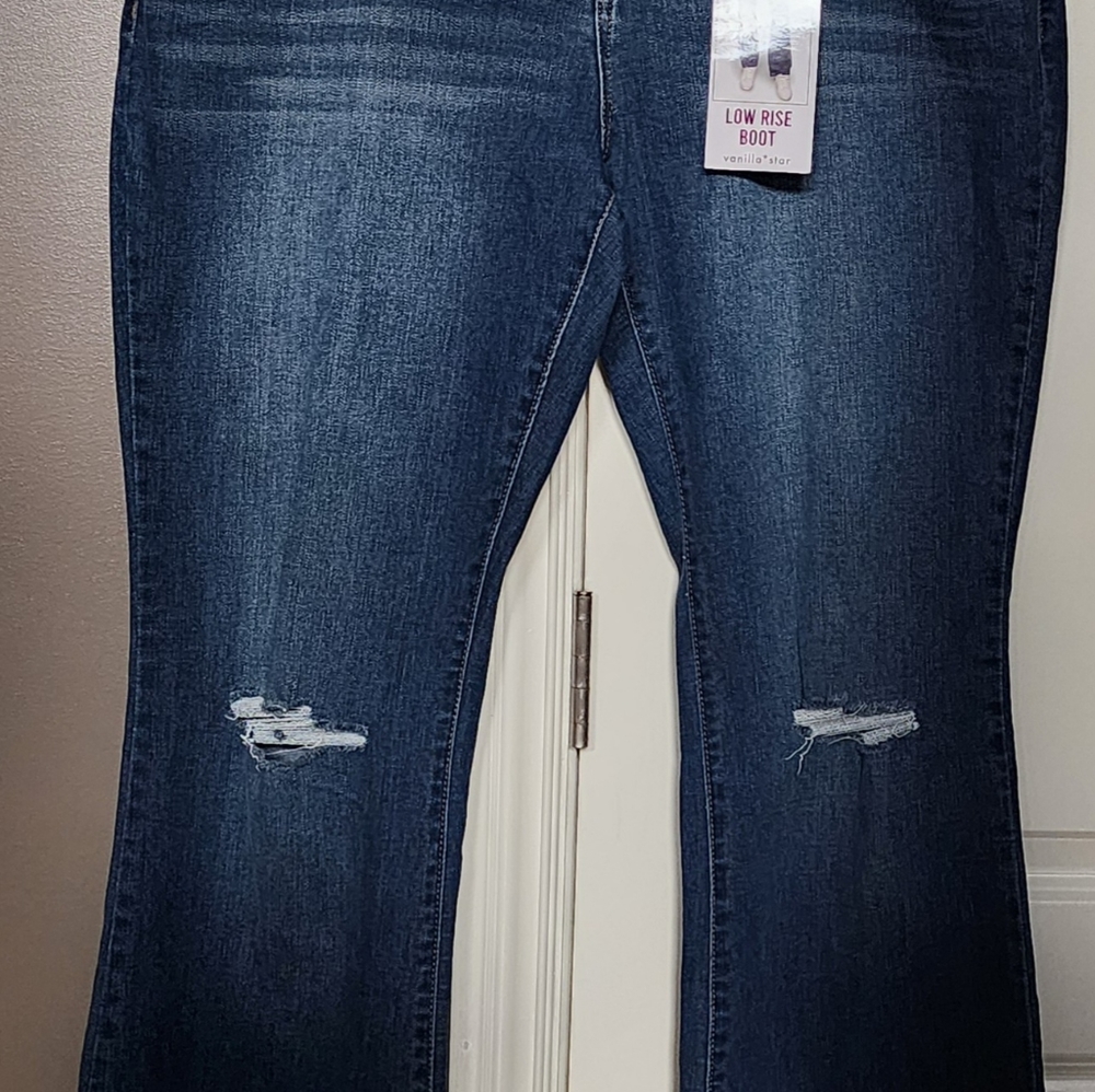 Distressed Flare jeans